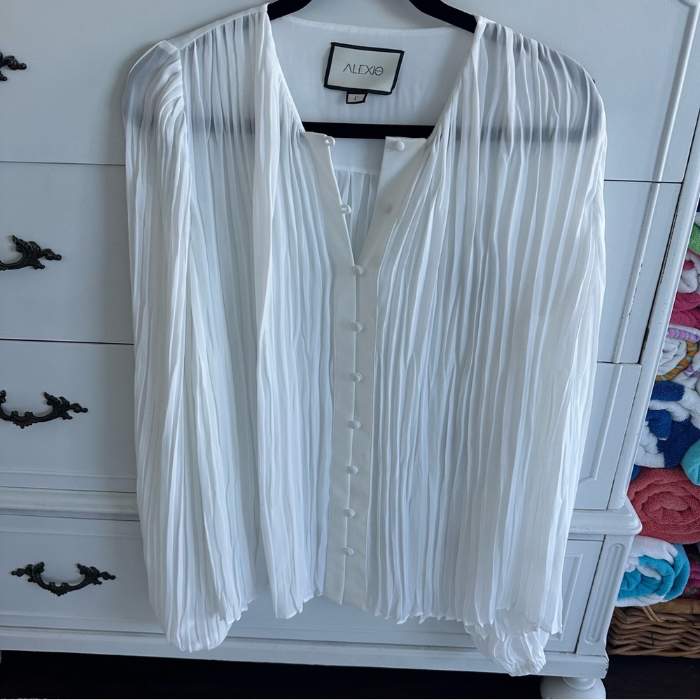GORGEOUS Alexis blouse White flowy